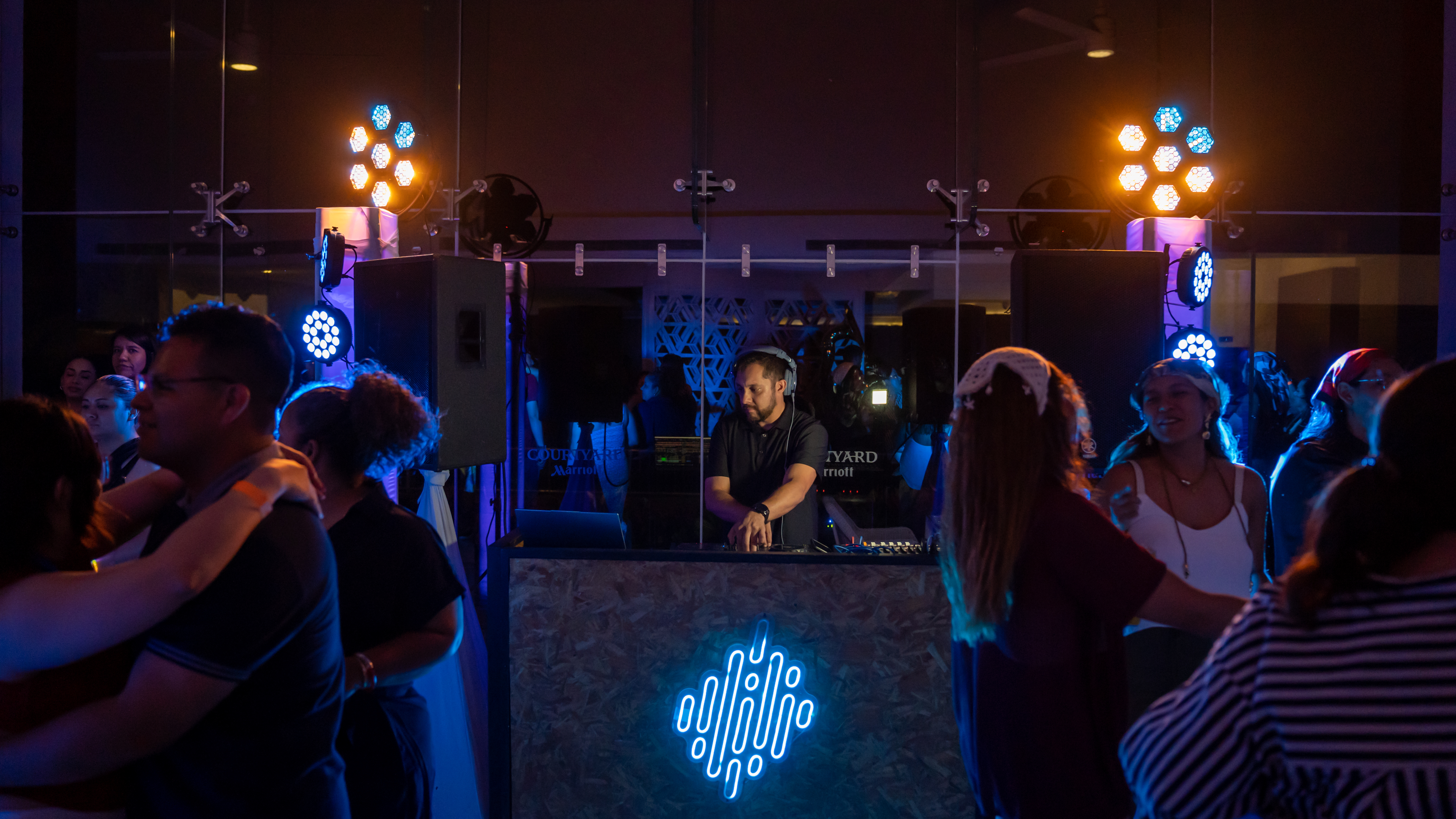Precio de Sonido para Eventos en Mazatlán: Guía y Paquetes 2026